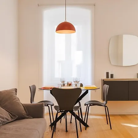 Apartman Station Six I Bb