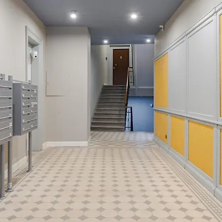 Apartman Station Six I Bb